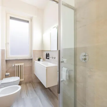 Apartment Royal Duomo Carrobbio Milan